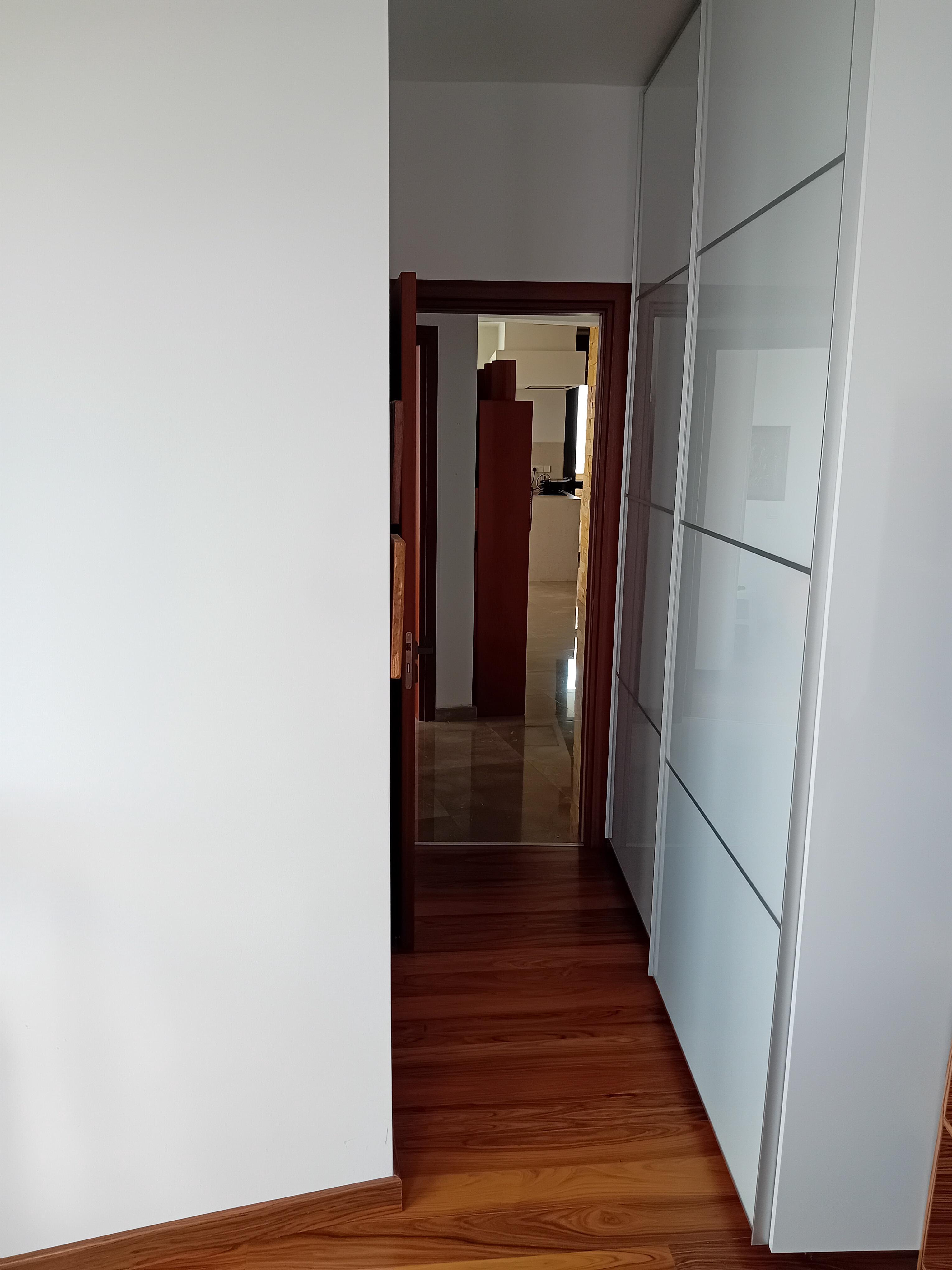 https://cache.vooxee.com/adverts/01/1i/011ilj19xm8m8j2dcskpnueu.jpg