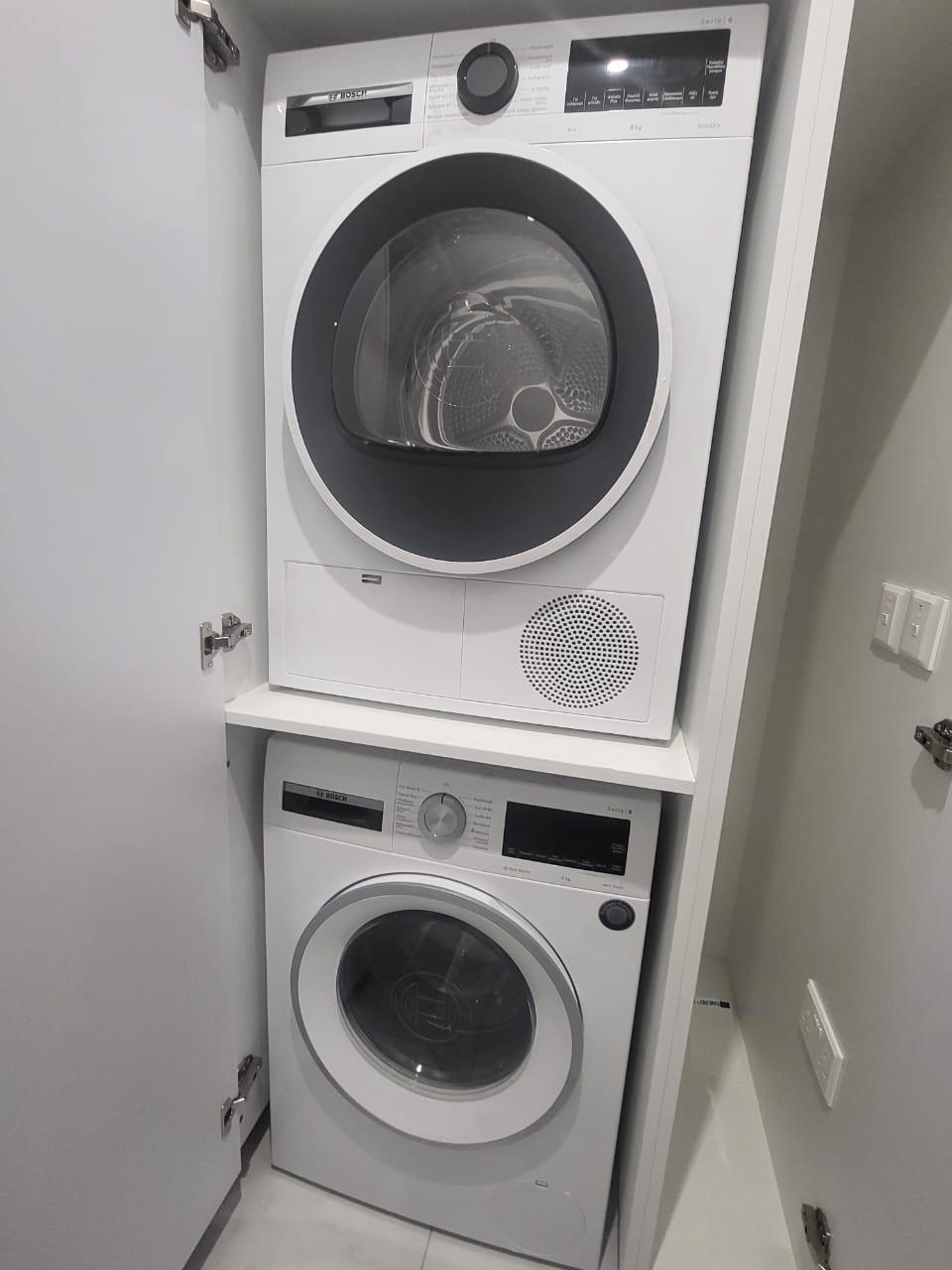 https://cache.vooxee.com/adverts/01/1r/011rhgwnp91d1x9hhf9hoh53.jpg